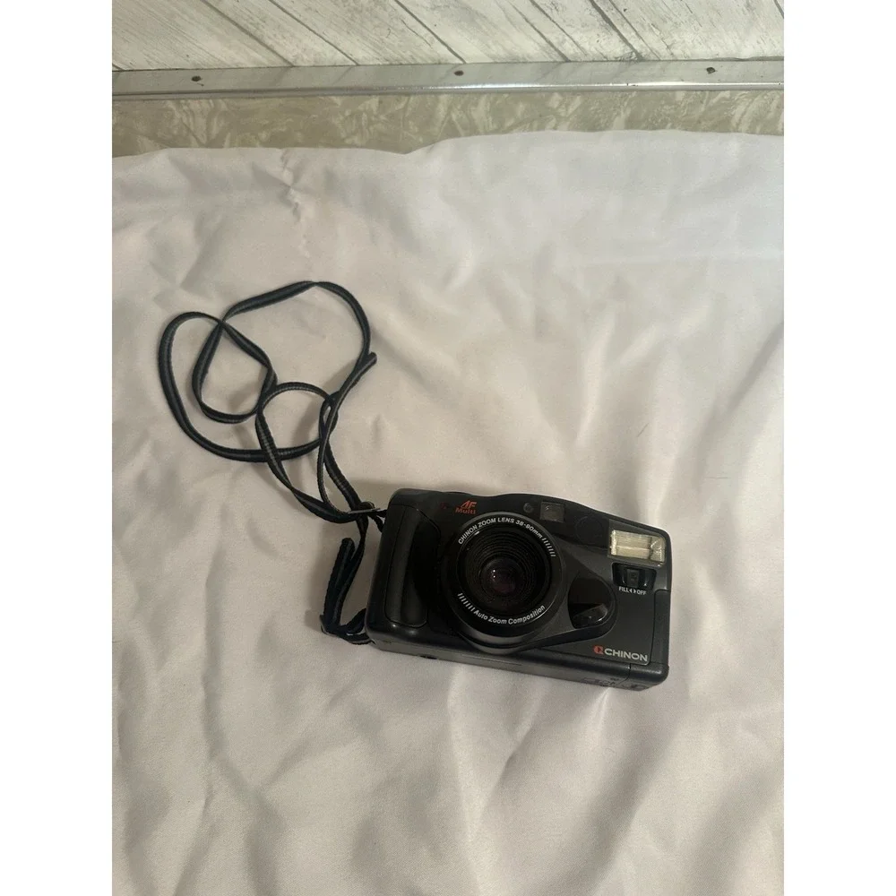VINTAGE Chinon Auto 6001 Zoom 35mm Compact Film Camera WITH CASE